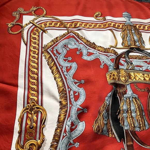 Hermes ‘Bride de Cour’ Scarf. 100% Silk. Made in France. Hand Rolled edges. - Picture 8 of 15